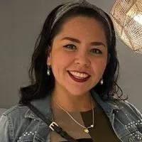 Mtra. Carol Bettiz