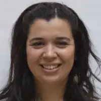 Dra (c). María Loreto Von Chrismar