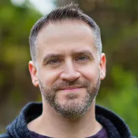 Dr (c). Sebastián Ortiz