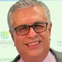 Dr. Alberto Ferrer Botero