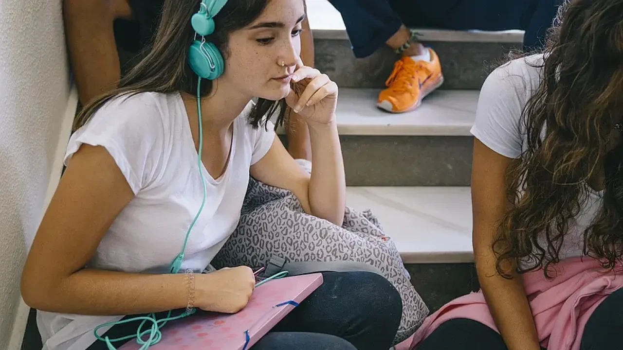 Salud mental en la Adolescencia: música como factor protector