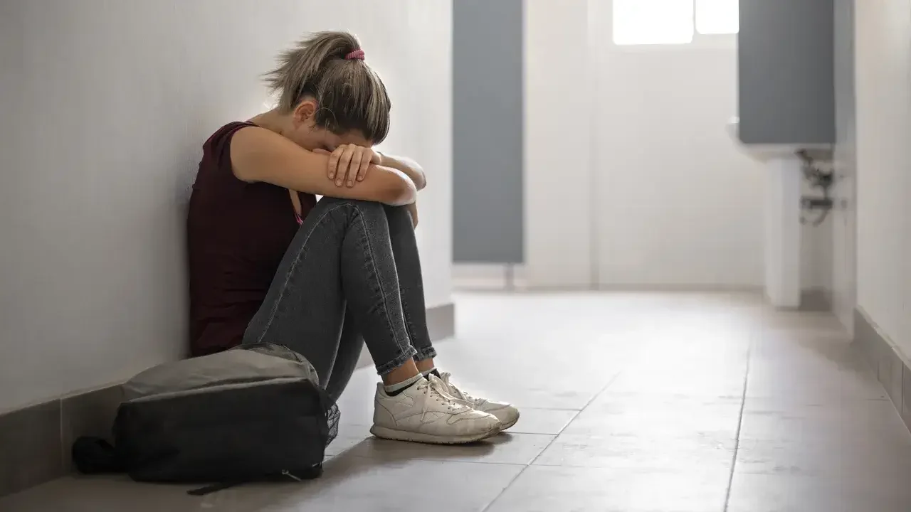 Todos podemos ayudar a enfrentar el bullying y ciberbullying