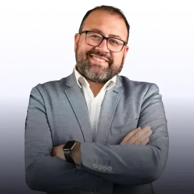 Dr. Jonathan Martínez