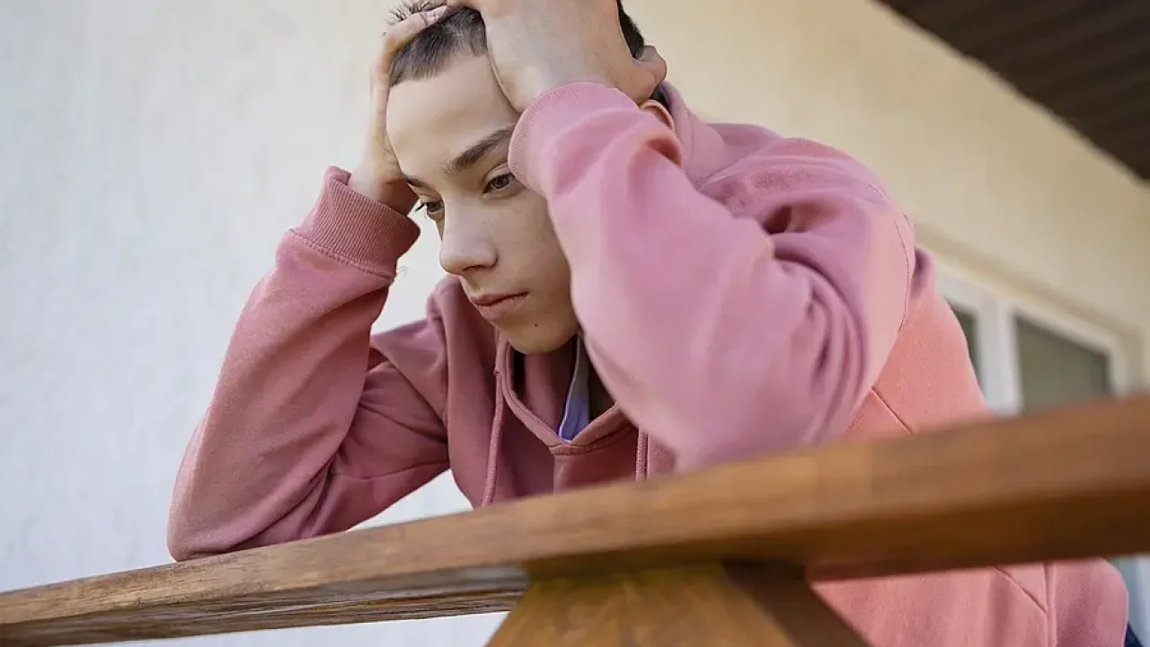 Cuando la mente no encuentra pausa: la ansiedad en tiempos modernos